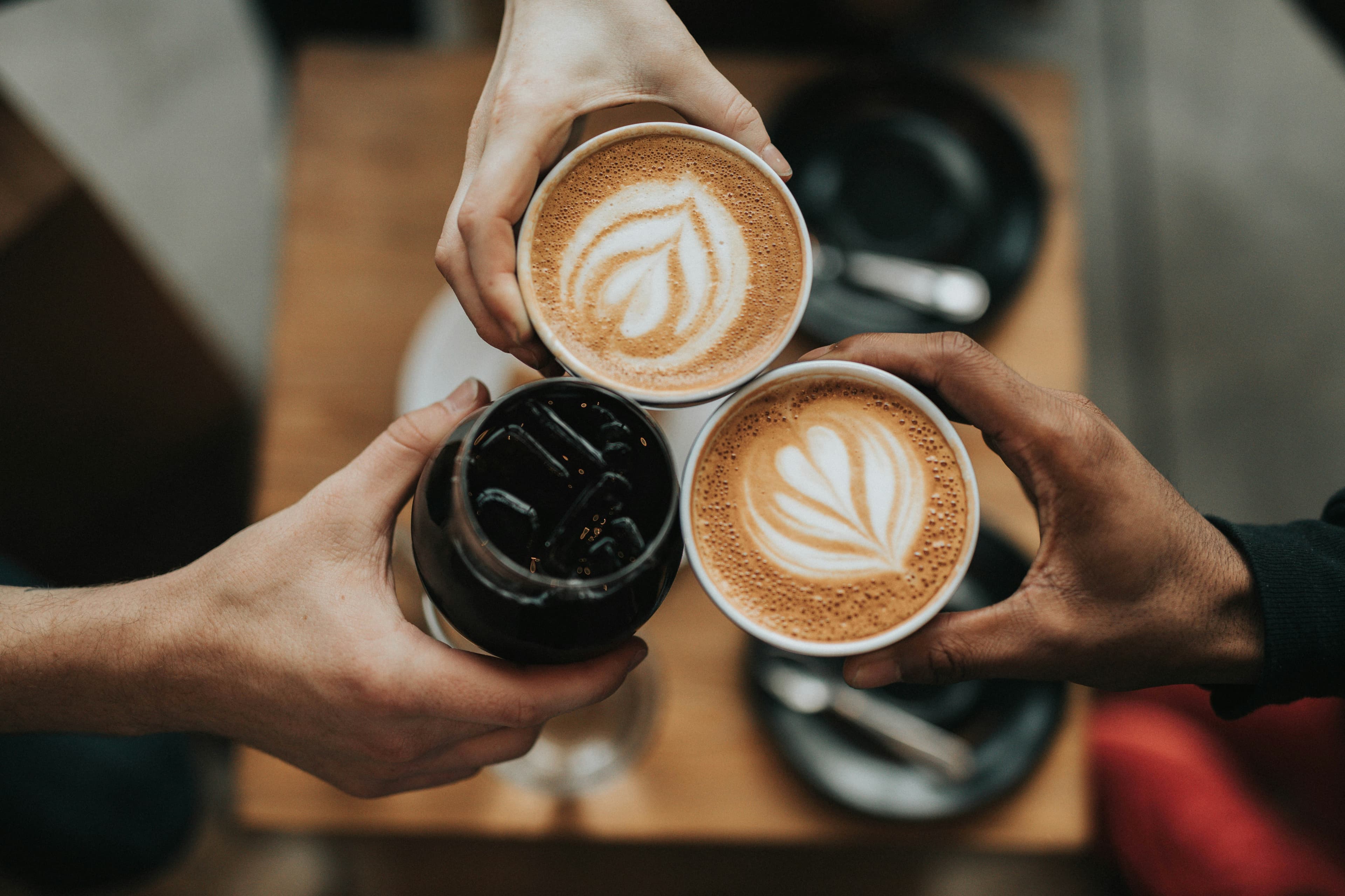 Latte art en taza